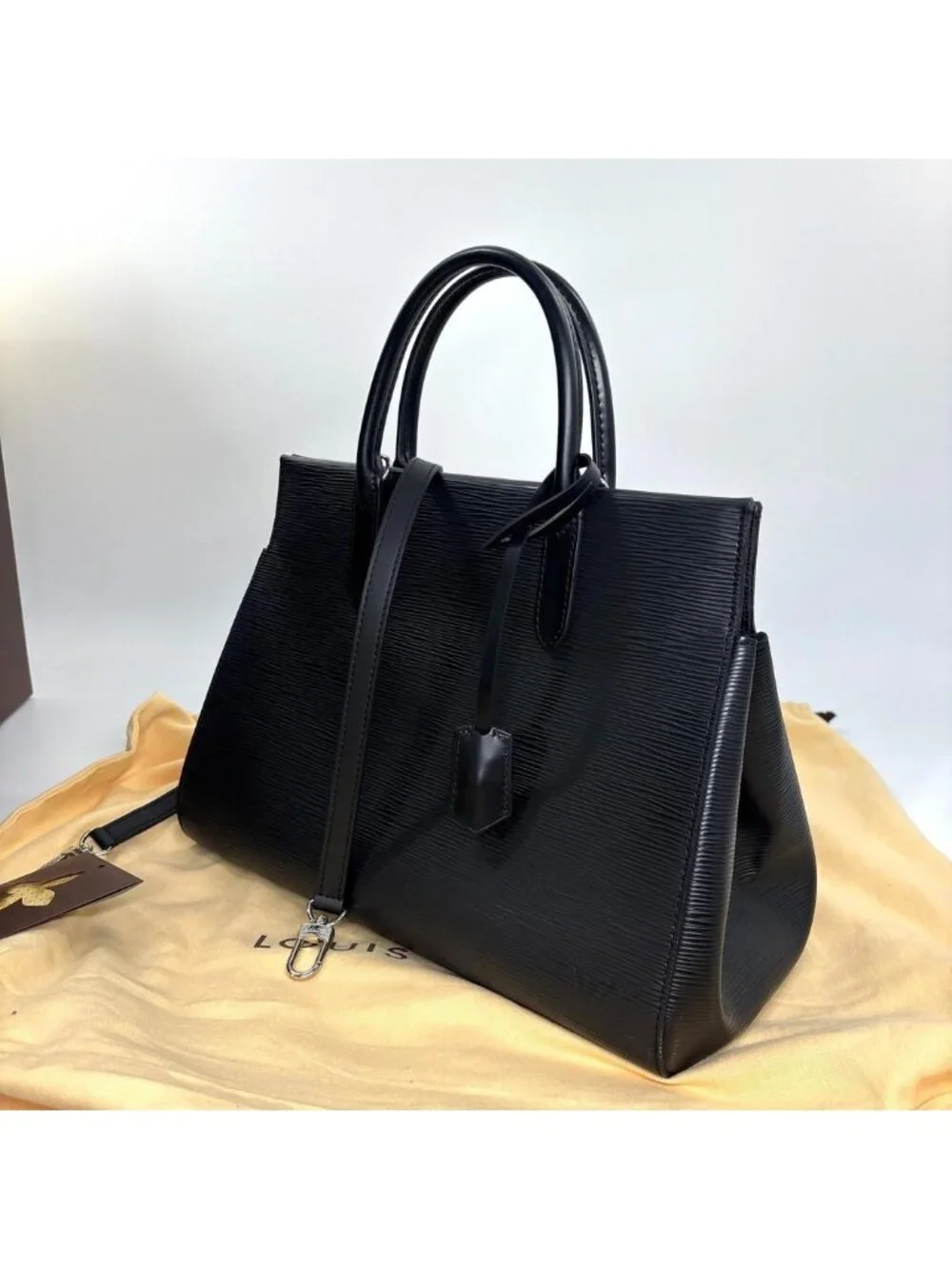 Louis Vuitton Epi Ma Roulis MM Handbag